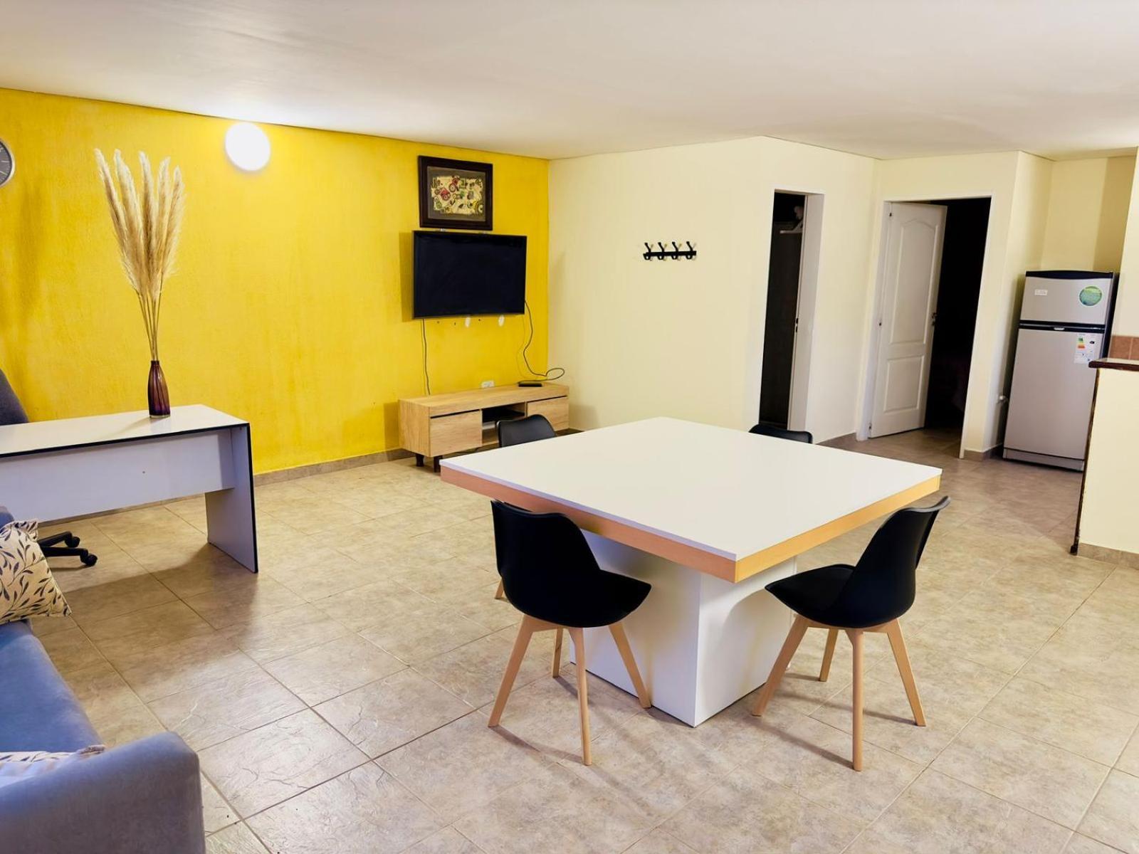 Terminal Suites El Calafate Esterno foto